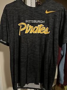 Pittsburgh Pirates Nike Dri Fit Shirt Men’s Large