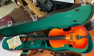 Bestler Shanghai 4/4 String Violin with Hard Case & Extra Strings MUST SEE