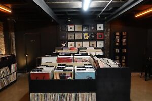 vinyl records techno