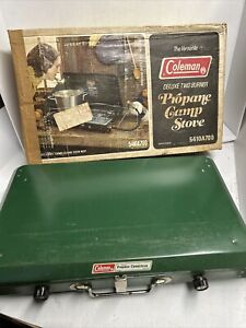 Vintage Coleman Deluxe Propane Camp Stove 2 Burners #5410A700 W Regulator