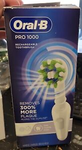 Oral-B Pro 1000 CrossAction Electric Toothbrush #9636