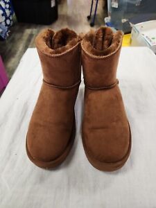Winter Boots Classic Vegan Suede Camel crown Faux Sheepskin Size 9 EUC