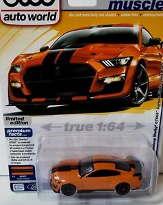 Autoworld 1:64 2021 Ford Mustang Shelby GT-500 Carbon Fiber Track Pack...