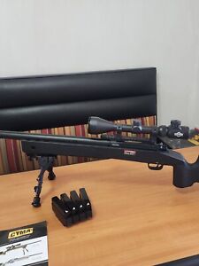 CYMA Airsoft Sniper CM700 w/4 Mags CYMA21070002 BLACK