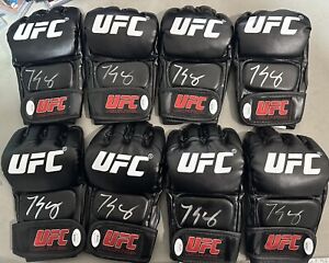 Bobby Green Signed Ufc Glove With JSA authenitication