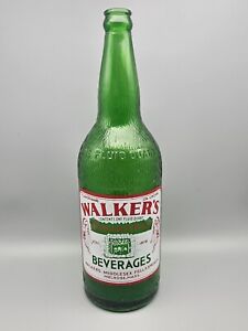New ListingWalker's Beverages Green Soda ACL Bottle. Melrose, Mass, 32oz Great Cond. Indian