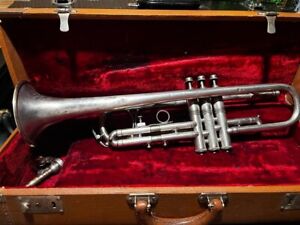 King Liberty Model Silver Trumpet w Case