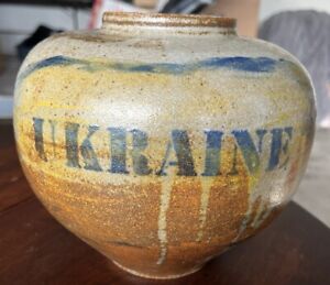 Signed Contemporary American Art Pottery Vase with Ukraine & Symbol - 8