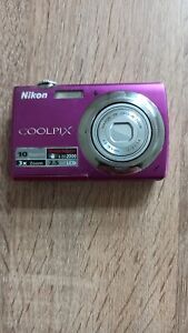 Vintage Nikon COOLPIX S220 10.0MP Digital Camera . 567