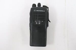 Motorola HT750 AAH25RDC9AA2AN Handie Talkie
