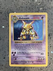 Shadowless Alakazam 1/102 Base Set Holo Rare Vintage Pokemon Card - NM/LP