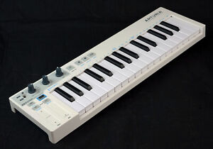 Arturia KeyStep 32 Key MIDI USB Keyboard Controller and Sequencer White