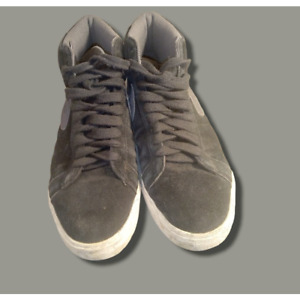 Nike Men's Athletic Sneakers Black Gray Size 10