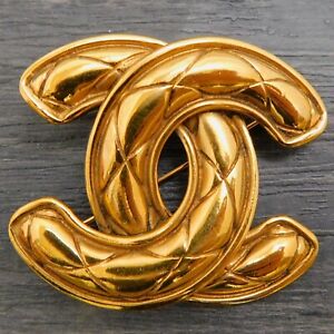 CHANEL Gold Plated CC Logos Matelasse Vintage Pin Brooch #455c Rise-on