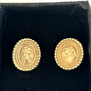 Vintage 14K Solid Yellow Gold Repousse Lady Cameo Face Stud Earrings