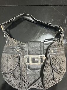 Black Guess Purse With Magnetic And Zipper Closure