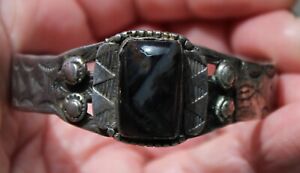 Gorgeous Very Old Pawn Navajo Handmade Sterling Silver & Agate Stone Bracelet
