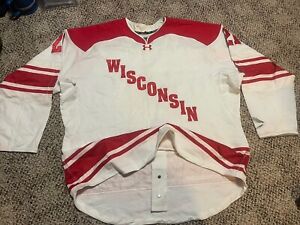 Wisconsin Badgers Hockey Jersey Large Proto Sewn Under Armour Authentic UW 2018