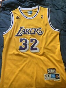 Los Angeles Lakers Throwback Jersey - Magic Johnson - #32 Men’s Large