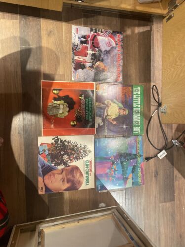 Lot Of five Christmas records