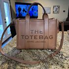 Marc Jacobs The Leather Tote Bag | Medium Argon Oil Brown — Pre-owned