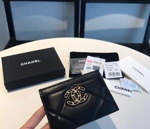 Credit compact leather card holder Chanel with a logo CC women black