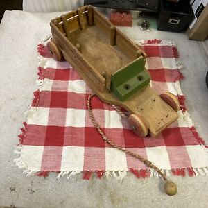 VTG Wooden Pull Along Zoo Truck Toy  No Animalsand No Cab 4 restoration or parts