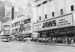 Jaws Movie Opening day in New York City Photo Print Poster Dreyfuss Roy Scheider