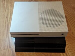 Xbox One S And PlayStation 4 500GB Jet Black Console Parts Broken