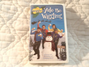 THE WIGGLES YULE BE WIGGLING VHS CHRISTMAS MUSIC CHILDREN'S VIDEO CLAMSHELL 2001