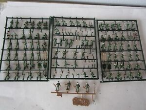 Huge Lot 1/72 scale Painted Revell Paratrooper Soldiers figures W/ Guns