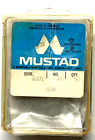 Mustad 92671 Size 4/0 Beak Hook Straight Eye Offset Bronze 50-Count Package