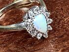 14K SOLID GOLD DIAMOND AND OPAL WOMAN’S ANTIQUE RING Sz7 w/11 Dazzling Diamonds