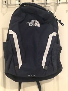 NWT The North Face Men's Vault Backpack Navy $65
