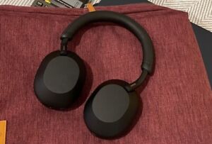 NEW Sony WH-1000XM5 Wireless Noise Canceling Headphones - Black