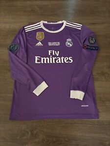 Ronaldo #7 Real Madrid 2016-17 Champions League Final Purple Long Sleeve jersey