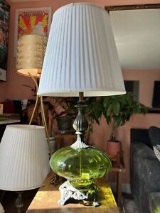 Vtg PAIR Mid Century OPTICAL Green Glass Table Lamps HOLLYWOOD REGENCY BRASS