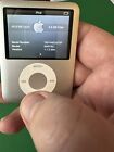 Apple iPod Nano 3rd Generation 4GB silver MA978LL/A model