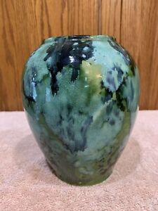 New ListingVintage Brush McCoy Pottery Green Onyx Vase
