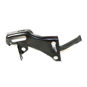 For Toyota Pickup 1990 1991 Bumper Bracket Driver Side | Front | 4WD | TO1066110