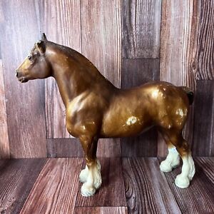 New ListingBreyer Clydesdale Mare #83 Chestnut Chalky 1969-1989 Traditional Damaged Ear