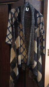 BCBG Max Azria Sweater Coat Asymmetric Hem Brown Beige Black Plaid Size XL NEW!