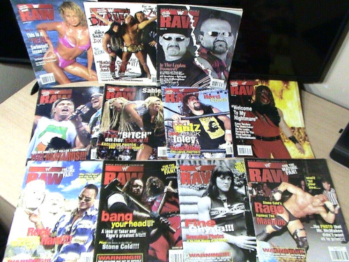 WWF WWE RAW MAGAZINE 1998 LOT FULL YEAR MISSING NOVEMBER SABLE ISSUE ONLY