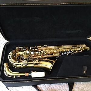 Yamaha YAS-52 Intermediate Alto Saxophone