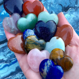 20PCS 20mm Natural Crystal Quartz Carved Heart shaped Healing Love Gemstones