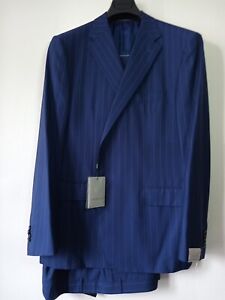 Gorgeous 48R Corneliani Men’s Suit Single Breasted 2 Button Made In Italy 58Eu