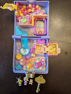 Polly Pocket 1996 Polly's Toyland Toy Land Complete Storybook all original