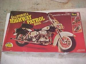 Revell 1:8 scale Harley Davidson California Highway Patrol Bike  Kit H-1553