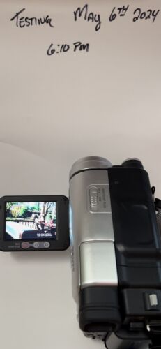 New ListingSony Handycam CCD-TRV138 Hi8 8mm Camcorder Nightshot Capture Works Great