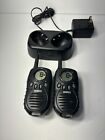 Uniden GMRS 522 Two way radio TESTED  Lot Of 2 With Charging Base (2 Miles)